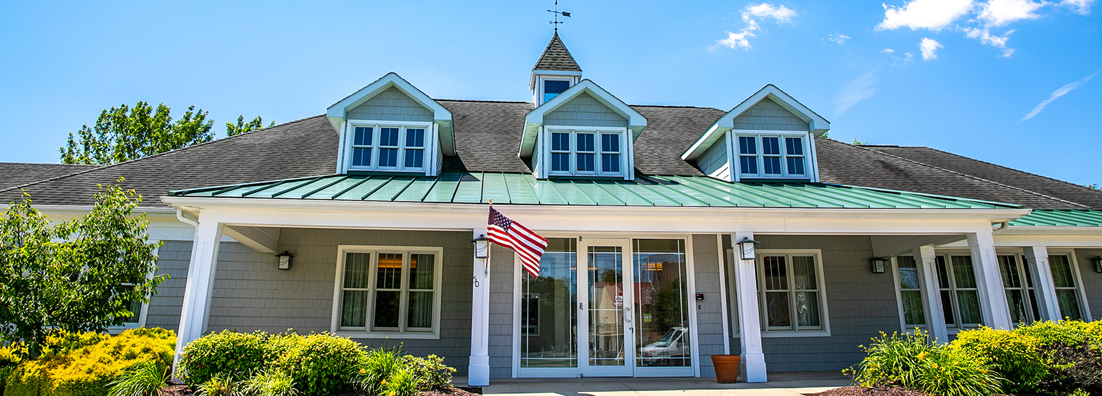 Front entrance of Ocean View Delaware Branch.